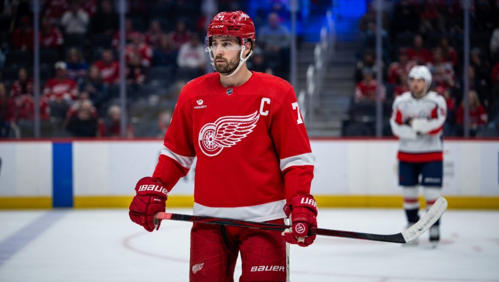 Ларкин запросил обмен из Детройта. Yzerman не отдаст просто так