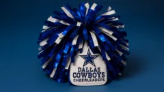 Чирлидеры Dallas Cowboys сыграли на Чемпионате мира и потребовали повышения зарплаты