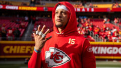 Махоумс собрал три перстня Super Bowl и не постарел ни на день