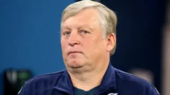 Федорищев опроверг слухи об отставке Игоря Осинькина из «Крыльев Советов»