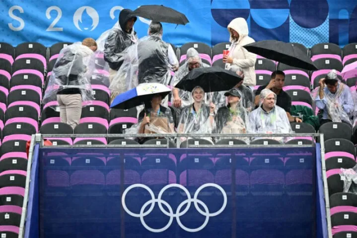 Навесы от дождя на церемонии открытия Олимпиады предусмотрены только для вип-гостей