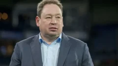Леонид Слуцкий поделился подробностями о своих расходах на жизнь в Шанхае