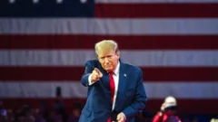 Букмекеры сравняли котировки на Трампа и Харрис после дебатов вице-президентов